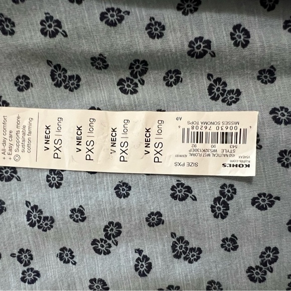 Sonoma Every Day Tee Blue with Back Daisies design Size XS - Picture 8 of 8